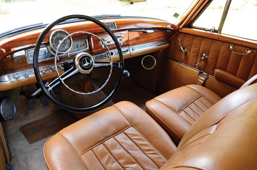  Mercedes-Benz 300 S Coupe 1954 года  (фото 13 из 15)